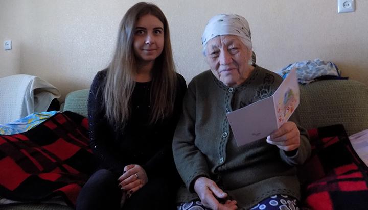 Жителей избирательного округа №21 в Усть-Каменогорске поздравили с Днем пожилого человека